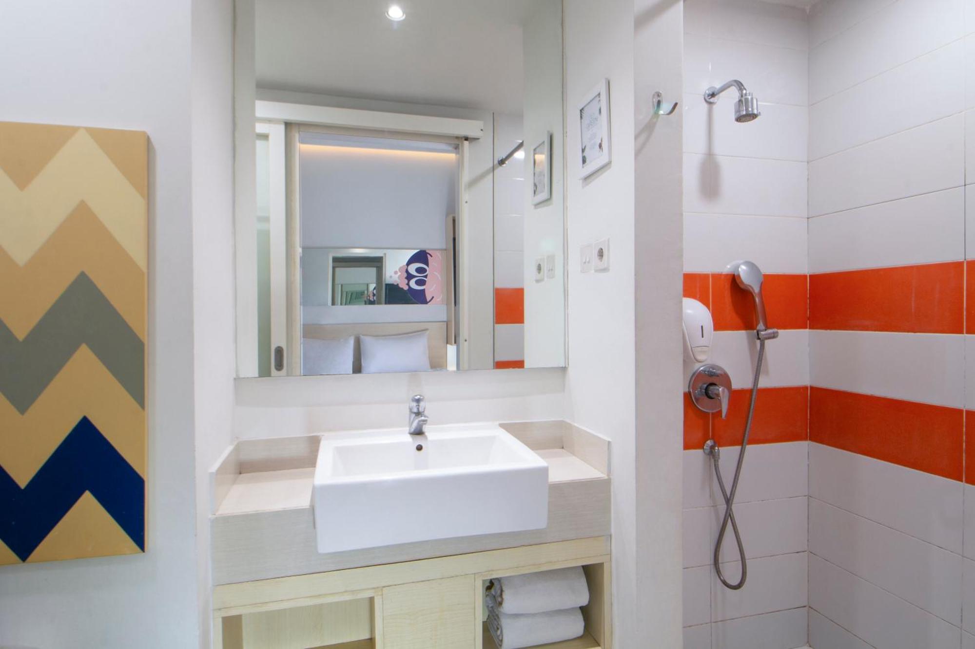 Cleo Hotel Tunjungan Σουραμπάγια Εξωτερικό φωτογραφία