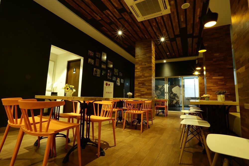 Cleo Hotel Tunjungan Σουραμπάγια Εξωτερικό φωτογραφία